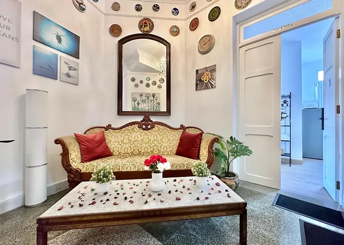 La Hoya Downtown Apartments